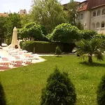 Bravo 1-vichevi Apartman *