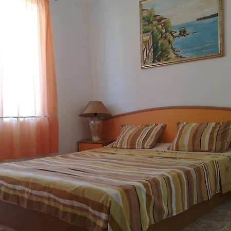 Apartment Bravo 1-vichevi *