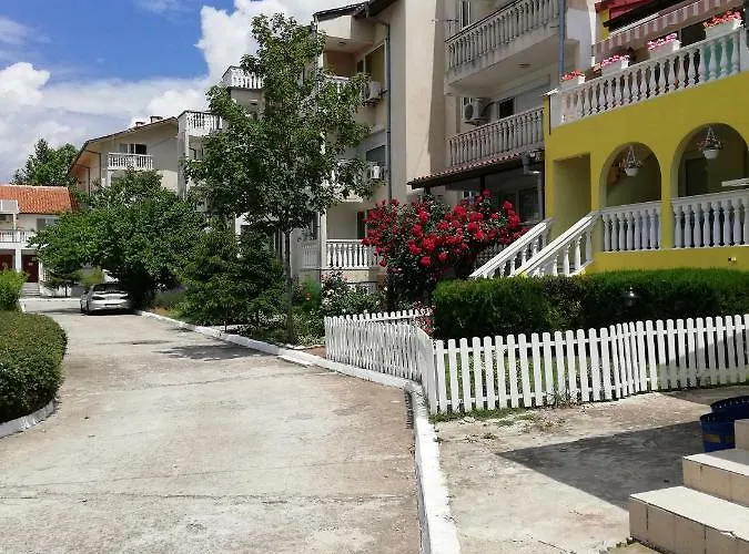 Bravo 1-vichevi Sluneční pobřeží