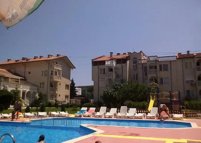 Bravo 1-vichevi Slantchev Briag