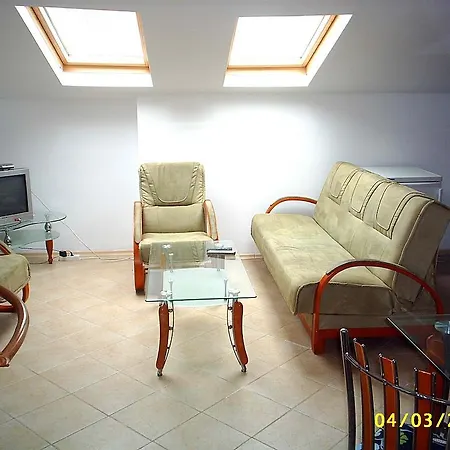 公寓 Bravo 1-vichevi 阳光海滩